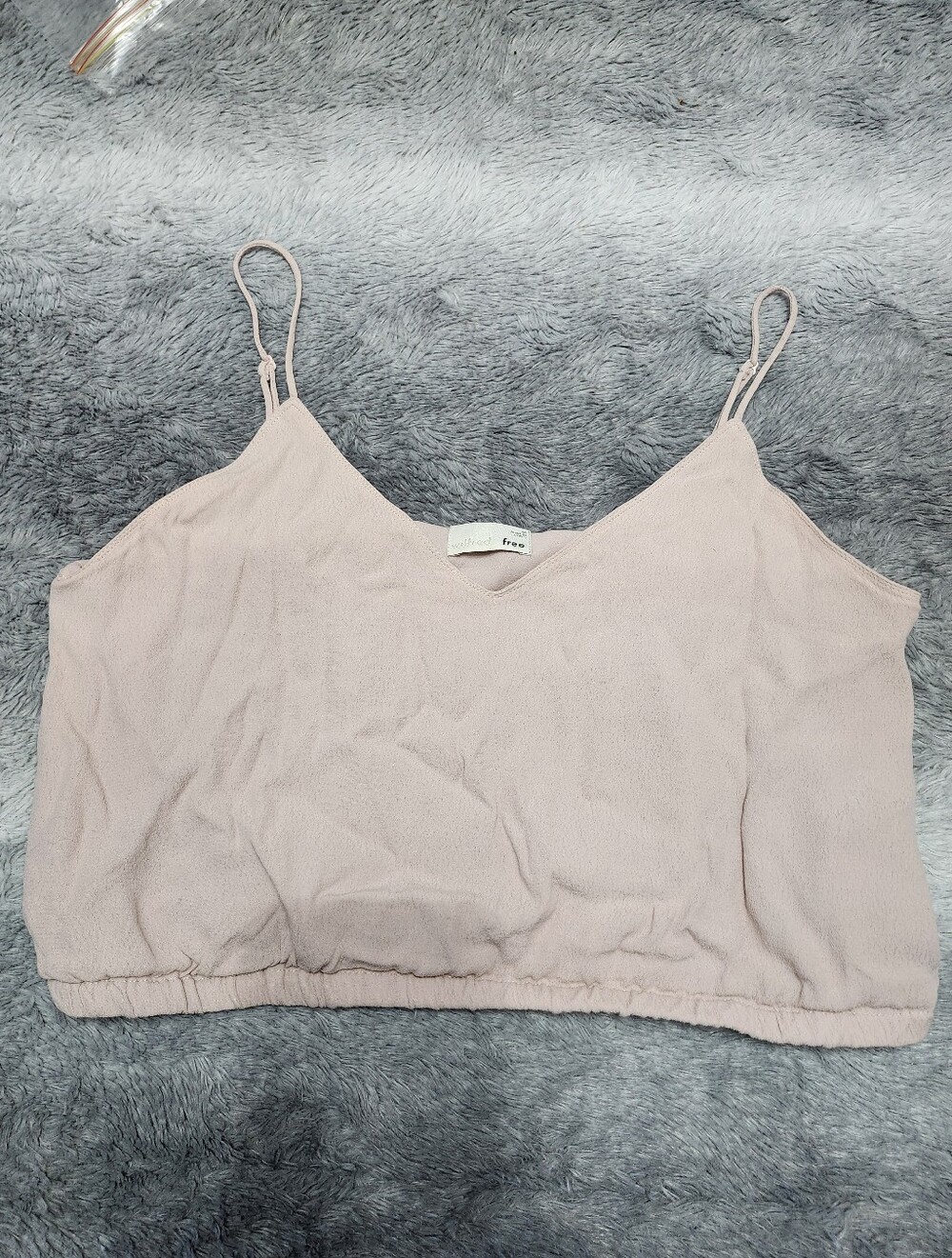 Wilfred Free Aritzia Blush Pink V-Neck Cropped Cami Top